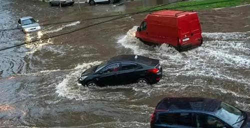 暴雨洪水车险赔吗20231